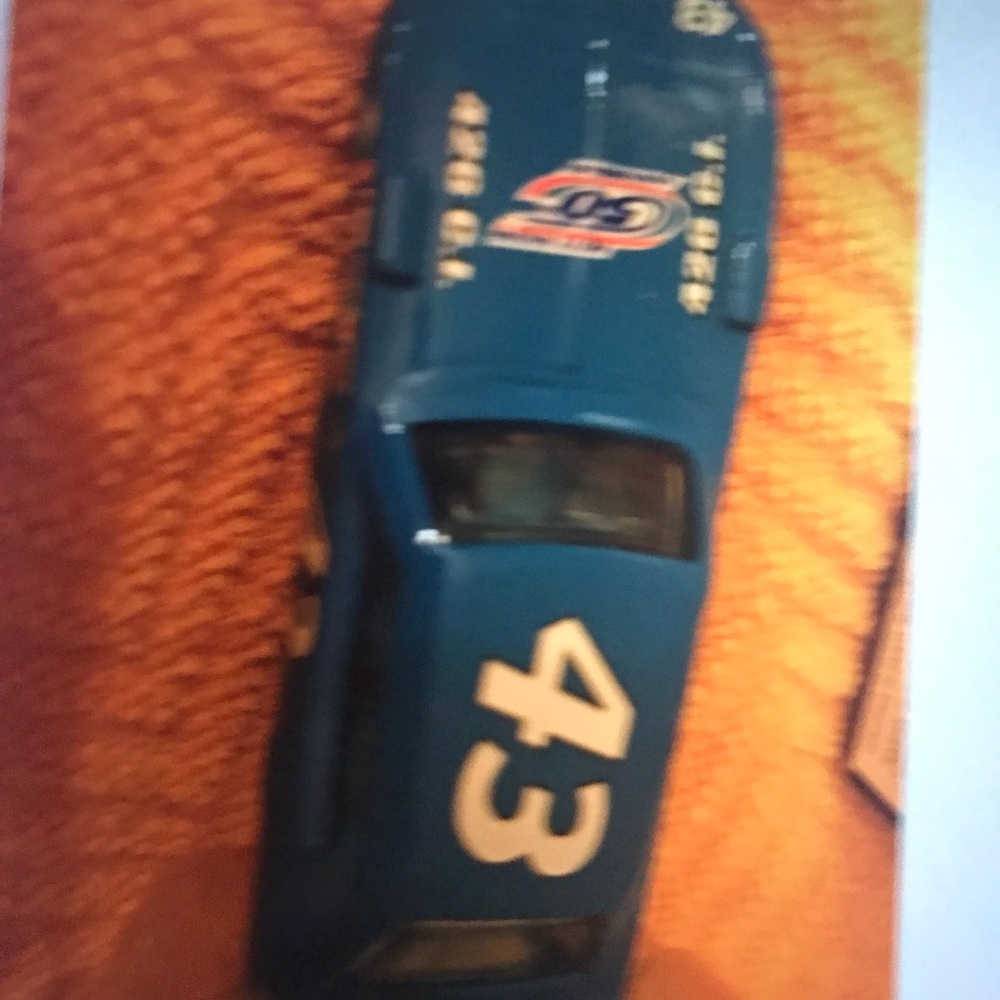1970 richard petty  #43 Plymouth Superbird Die-Cast Toy Racing car - Picture 6 of 8